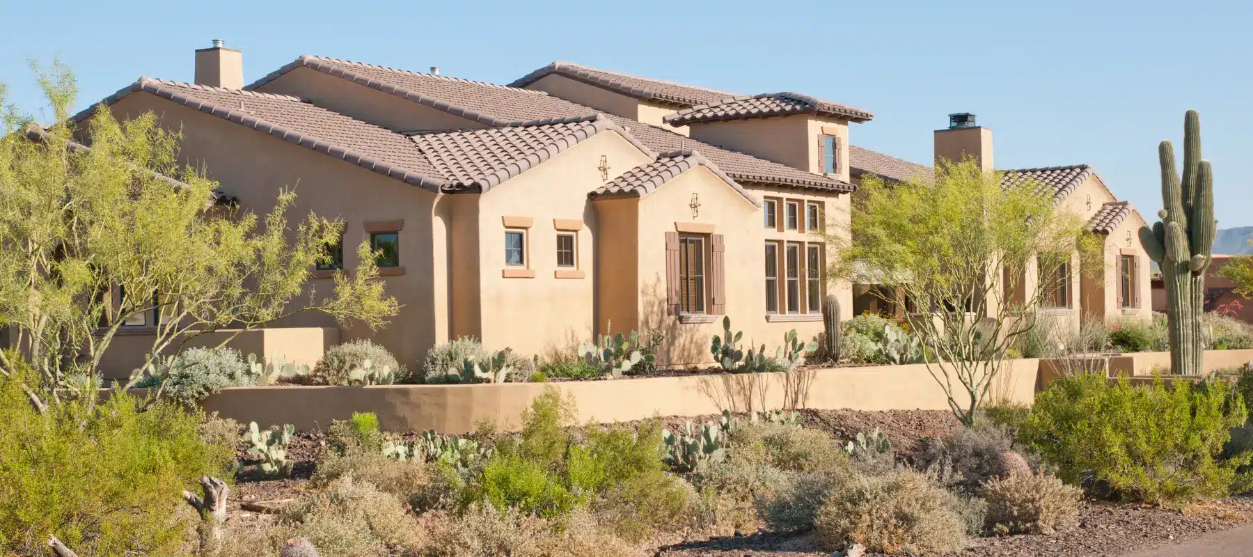 Arizona desert home in Pueblo or Santa Fe style